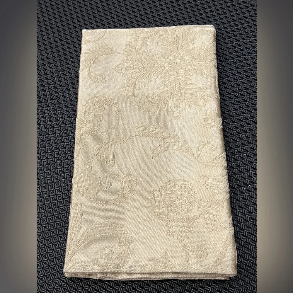Set of 6 Fine Damask Napkins